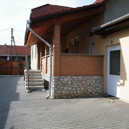 Pál utcai Apartman Miskolc Esterno foto